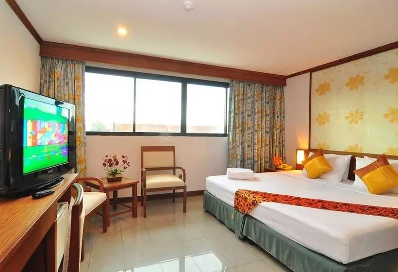 Fotos del hotel Rattana Beach  By Shanaya:  16