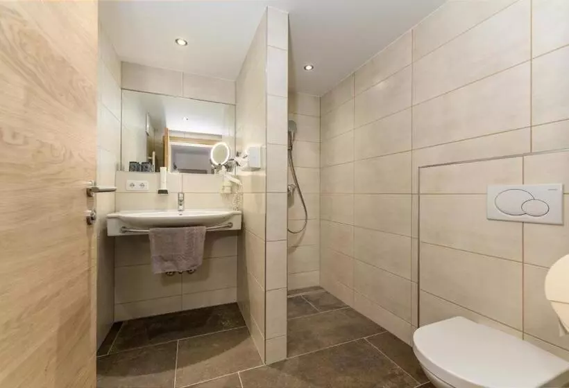 Fotos del hotel Berghotel Jaga-alm:  4