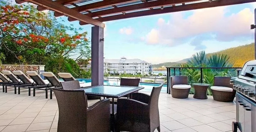 Fotos del hotel At Waterfront Whitsunday Retreat - Adults Only:  10