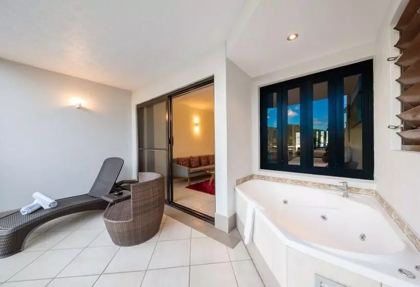 Fotos del hotel At Waterfront Whitsunday Retreat - Adults Only:  25