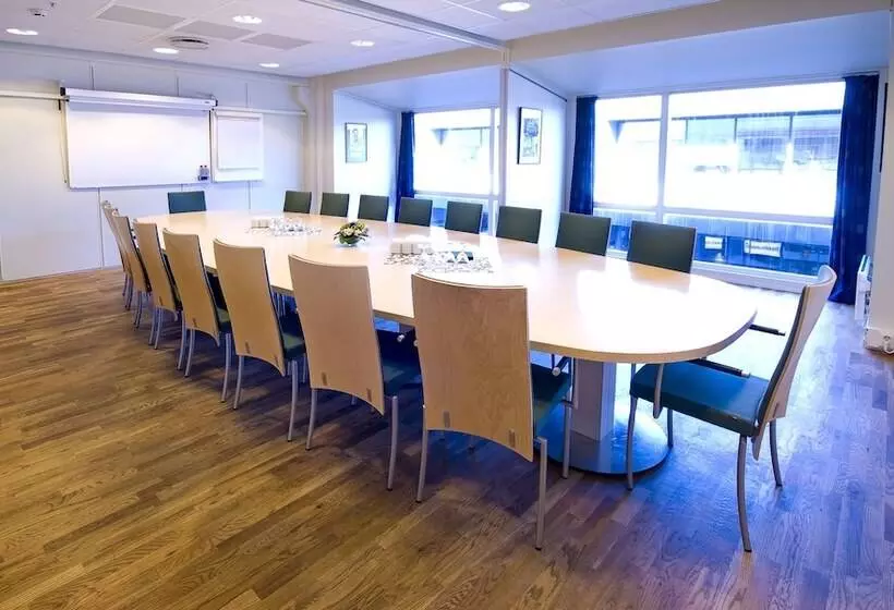 Fotos del hotel Thon Hotel Ullevaal Stadion:  5