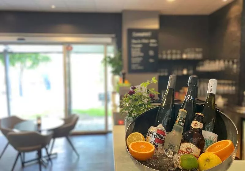 Fotos del hotel Järva Park:  16