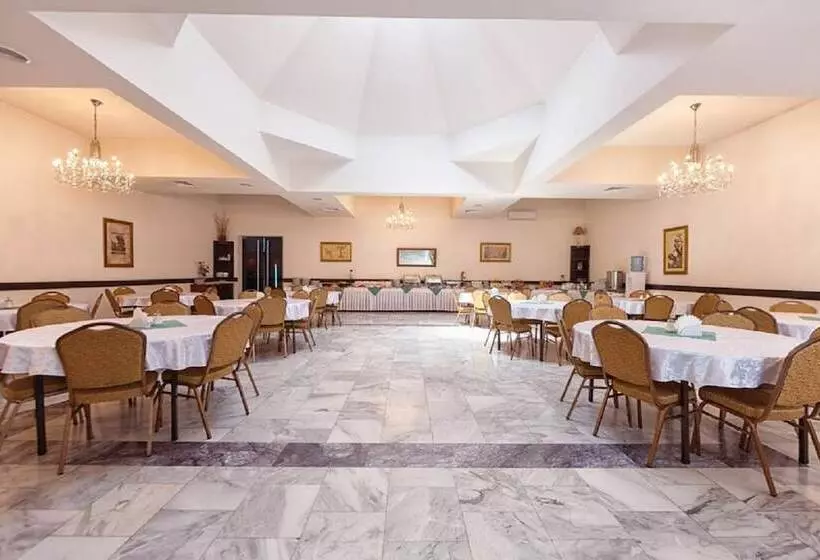 Fotos del hotel Regineh:  13