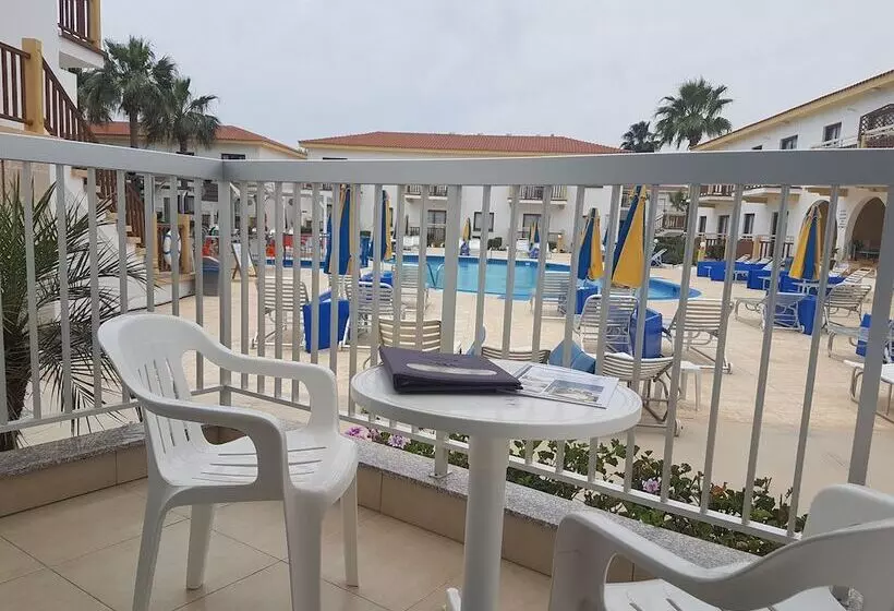 Fotos del hotel Cosmelenia  Apartments:  6