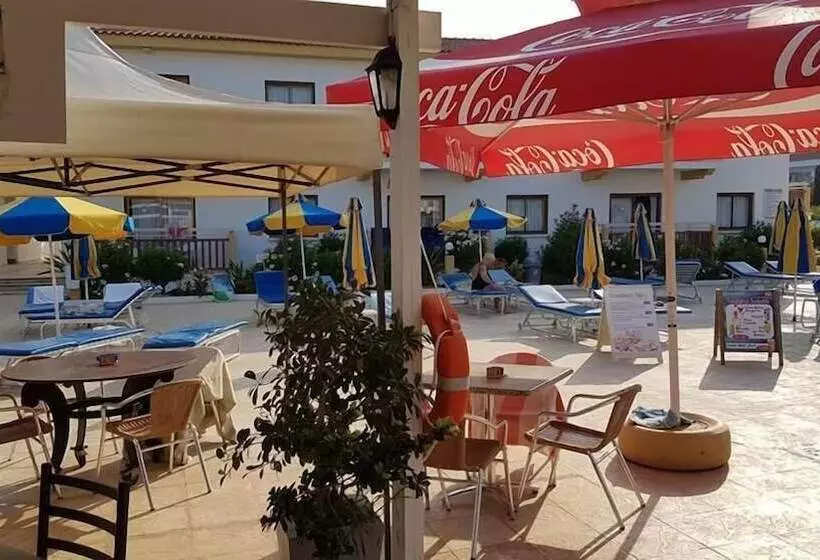 Fotos del hotel Cosmelenia  Apartments:  11