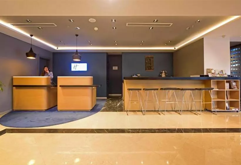 Fotos del hotel Holiday Inn Express Istanbulaltunizade, An Ihg:  3