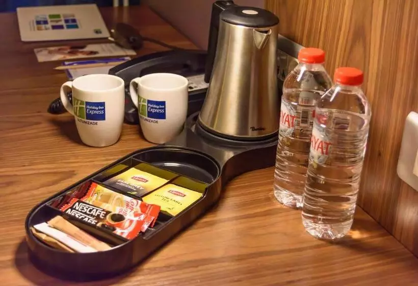 Fotos del hotel Holiday Inn Express Istanbulaltunizade, An Ihg:  13