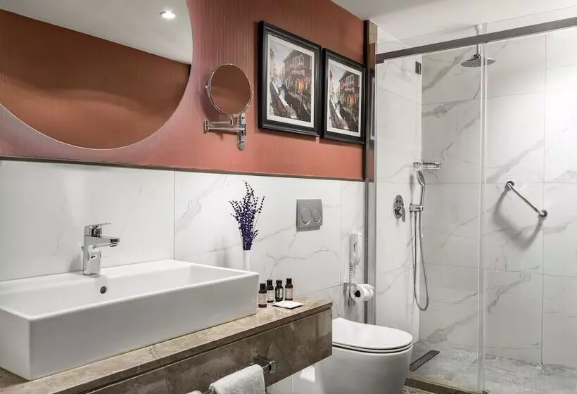 Fotos del hotel Ramada By Wyndham Istanbul Asia:  9