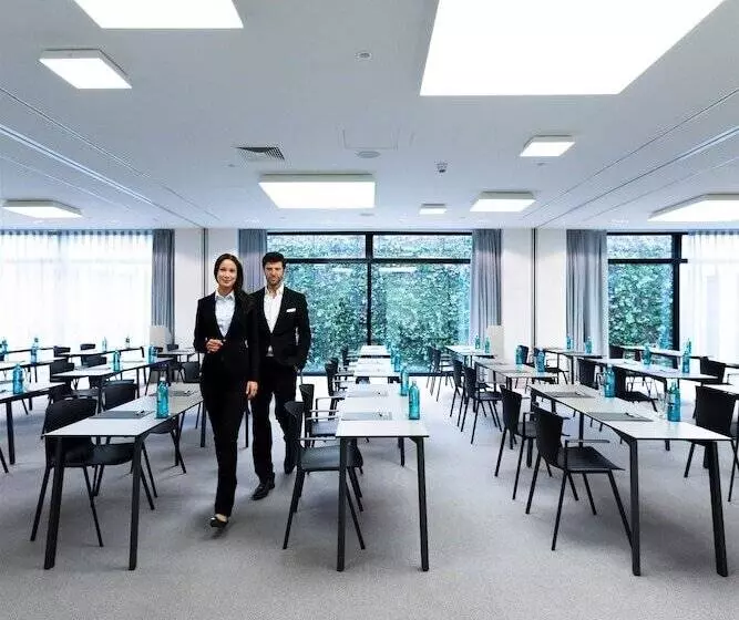 Fotos del hotel Barceló Hamburg:  32