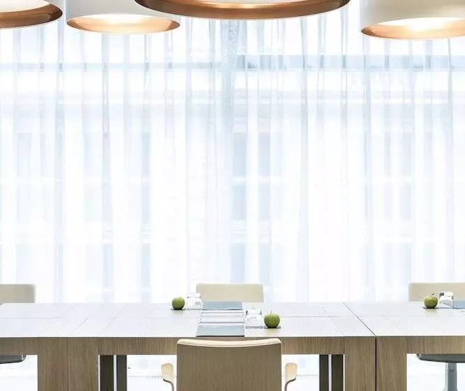 Fotos del hotel Barceló Hamburg:  82