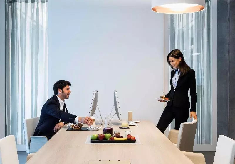 Fotos del hotel Barceló Hamburg:  79