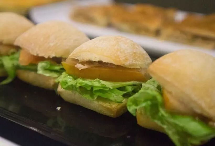 Fotos del hotel Carris Cardenal Quevedo:  7