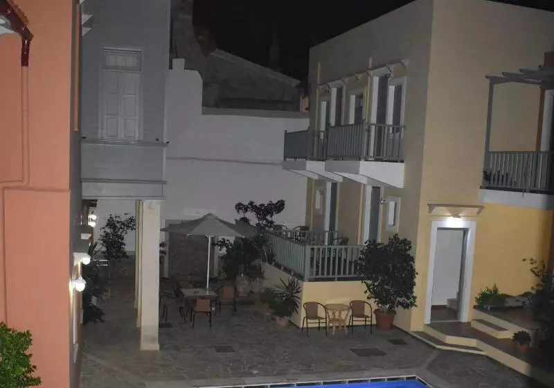 Fotos del hotel Vecchio:  4