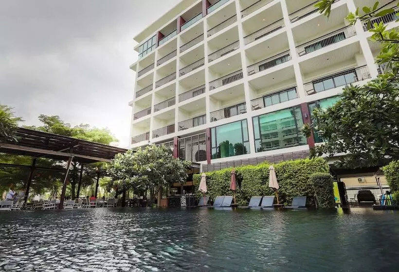 Fifth Jomtien Pattaya