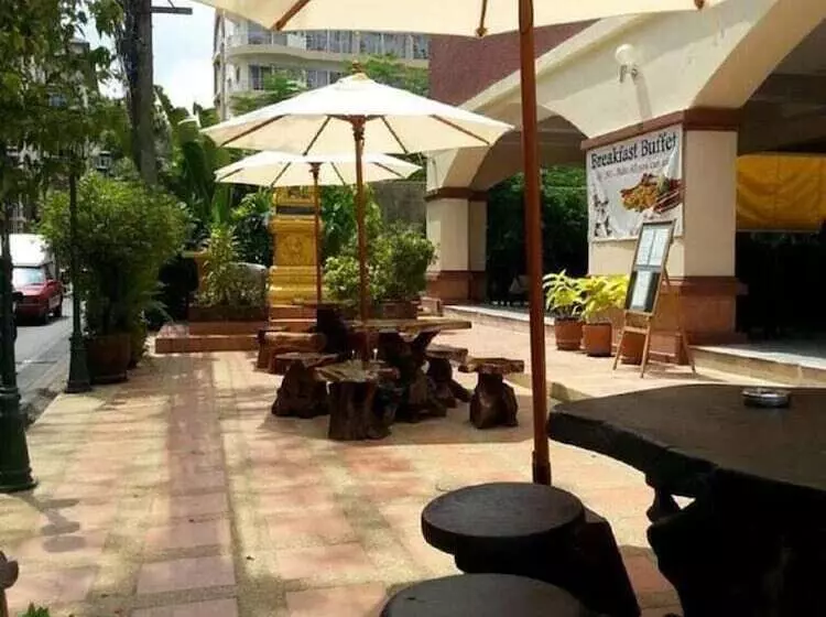 Fotos del hotel Mike Beach Resort:  6