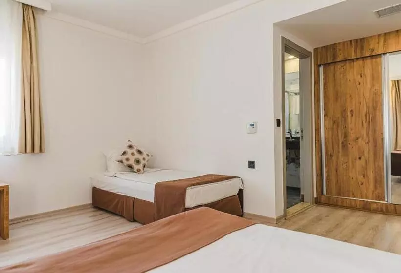 Fotos del hotel UPTOWN Büyük Anadolu Girne:  24