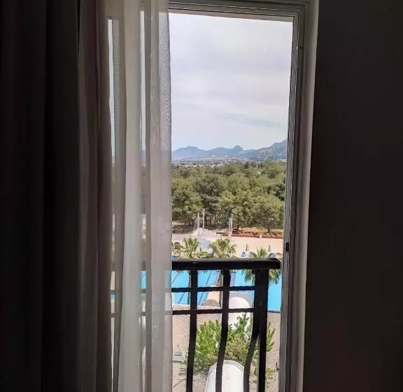 Fotos del hotel UPTOWN Büyük Anadolu Girne:  19