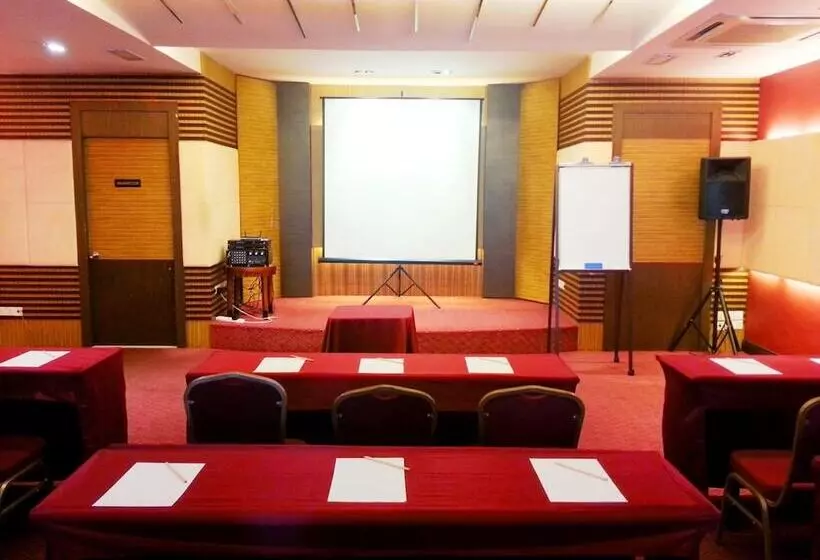 Fotos del hotel Celyn  City Mall:  14