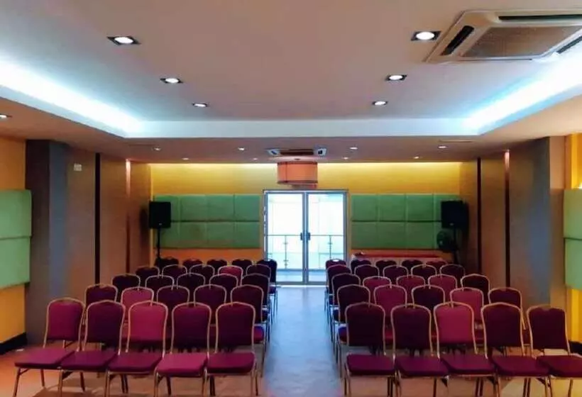 Fotos del hotel Celyn  City Mall:  17