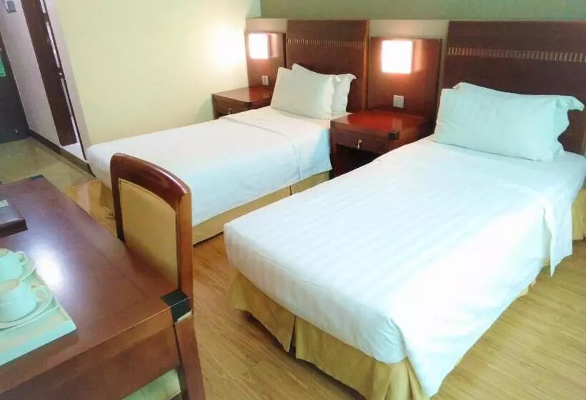 Fotos del hotel Celyn  City Mall:  2