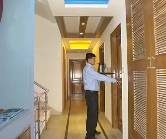 Fotos del hotel Apra Deluxe:  5