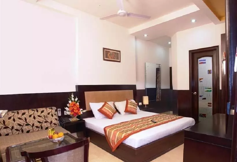 Fotos del hotel Apra Deluxe:  8