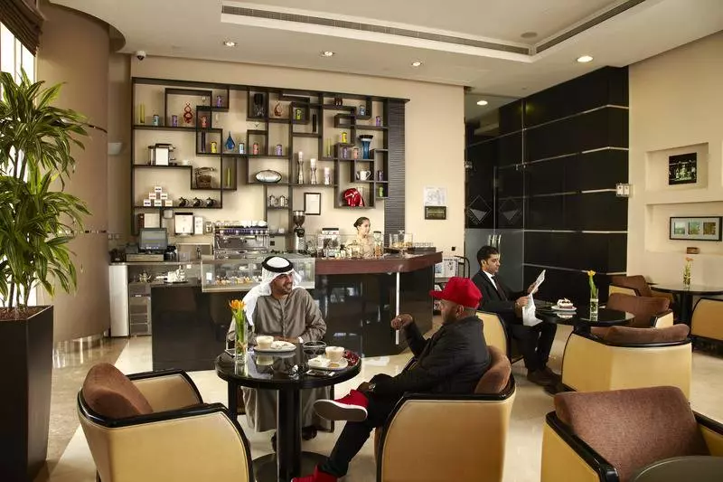 Fotos del hotel Cristal  Abu Dhabi:  7