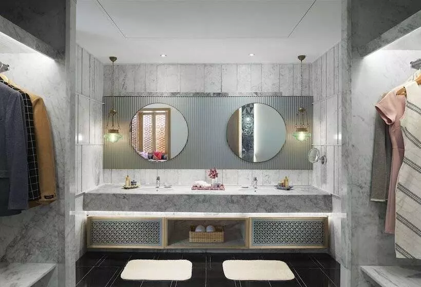 Fotos del hotel Devi Ratnihcl Seleqtions:  17