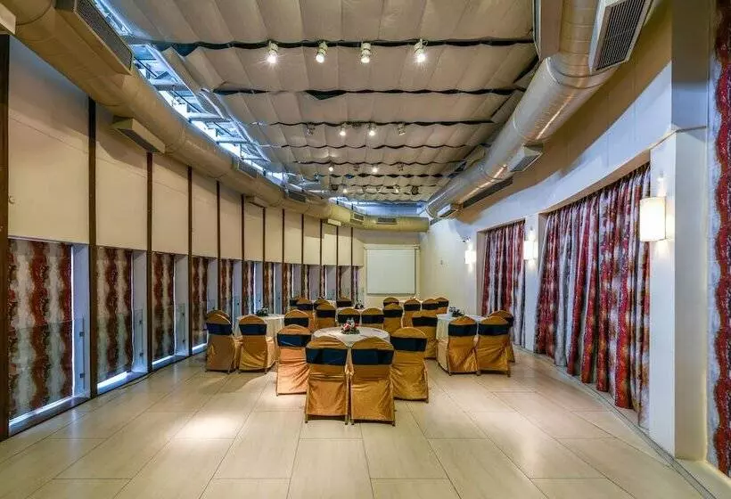 Fotos del hotel The Regale By Tunga:  22