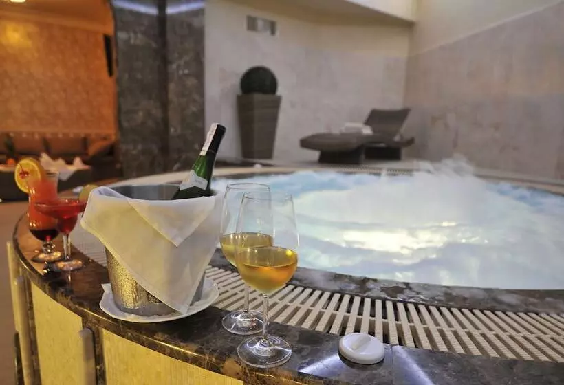 Fotos del hotel Nobilis Hotel:  17