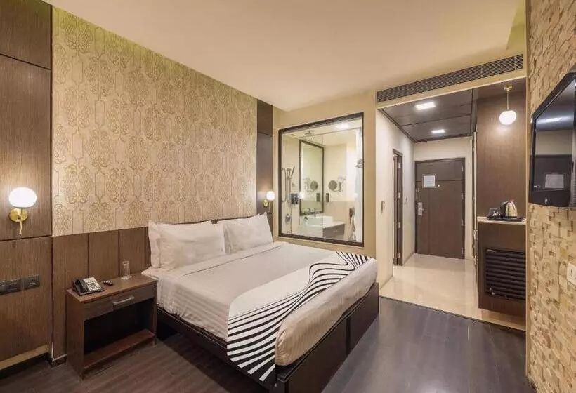 Fotos del hotel Multitude Hotel:  16