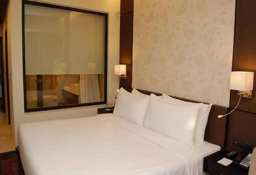 Fotos del hotel Multitude Hotel:  19