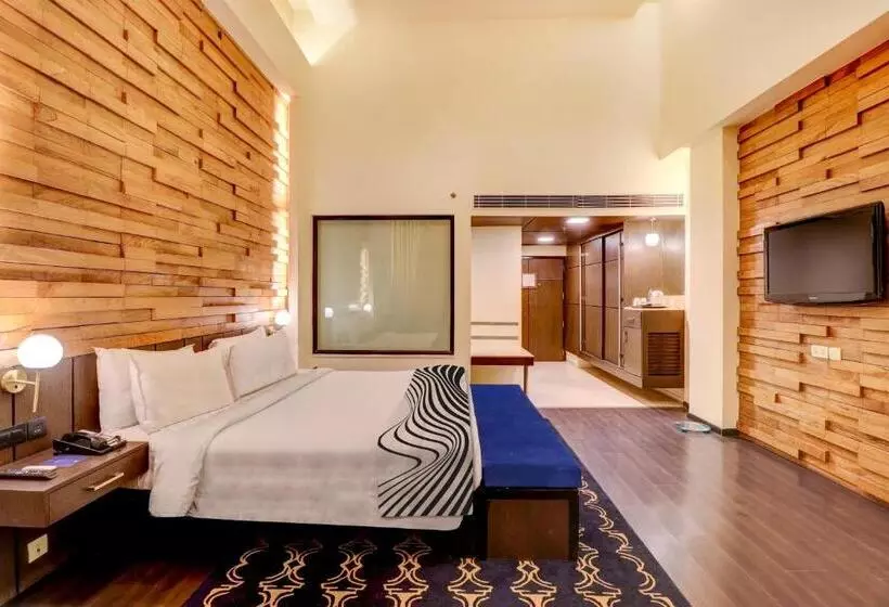 Fotos del hotel Multitude Hotel:  23