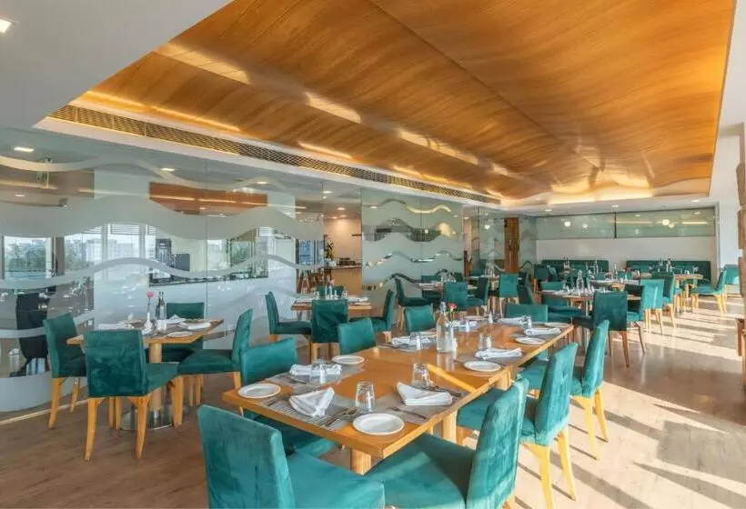 Fotos del hotel Multitude Hotel:  12