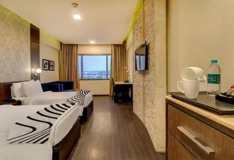 Fotos del hotel Multitude Hotel:  25