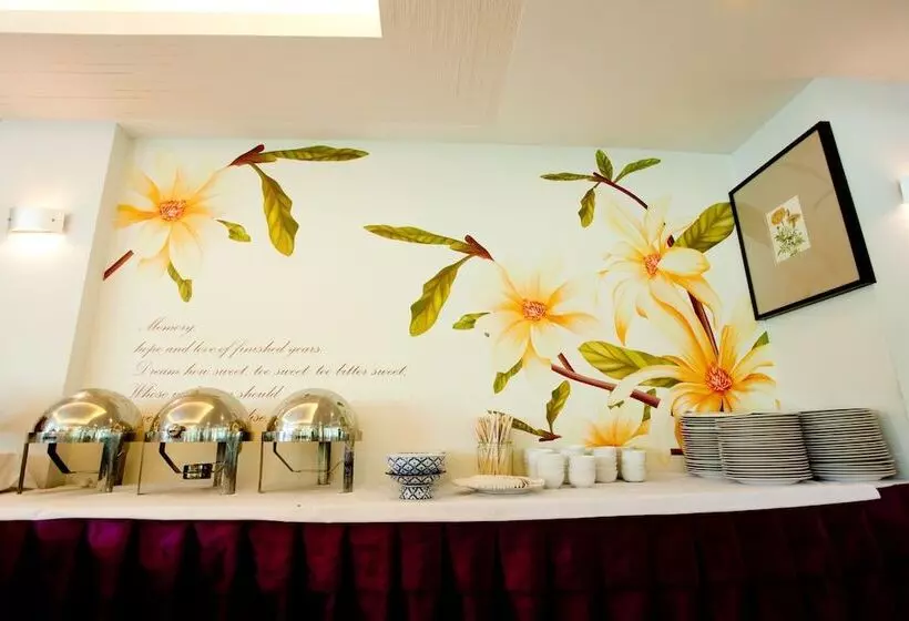 Fotos del hotel The Platinum Suite:  2