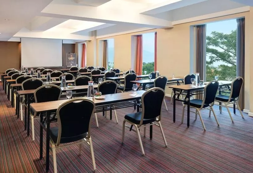 Fotos del hotel Ibis Bandung Trans Studio:  6