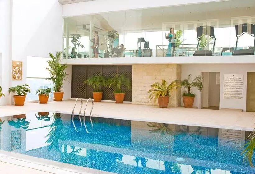 Fotos del hotel St Giles:  10