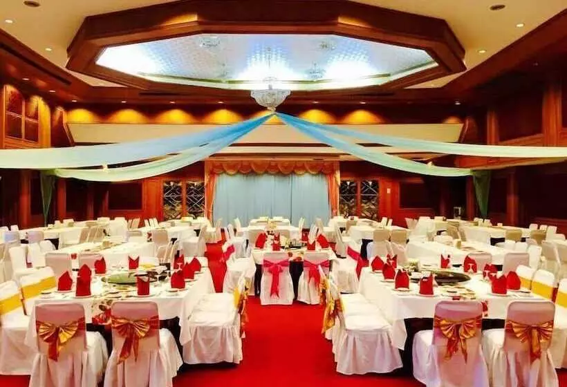 Fotos del hotel First Pacific Hotel And Convention:  22