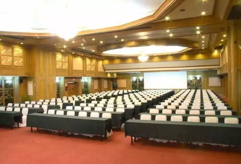 Fotos del hotel First Pacific Hotel And Convention:  21