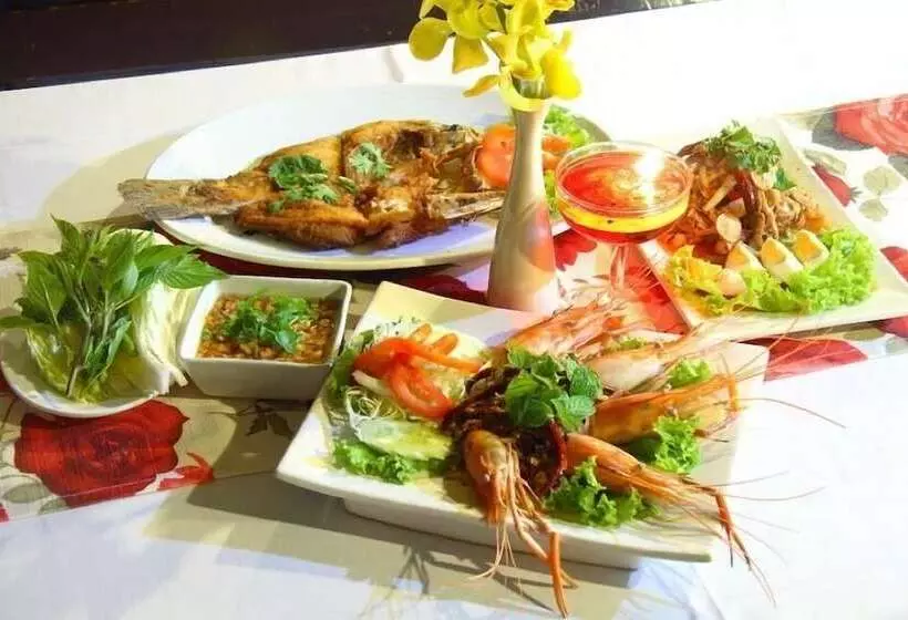 Fotos del hotel First Pacific Hotel And Convention:  12