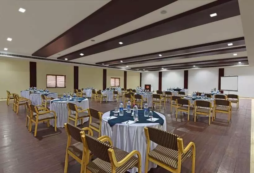 Fotos del hotel The Udaibagh:  13