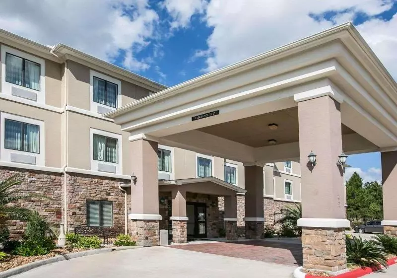 Fotos del hotel Rest Well Inn & Suites:  9