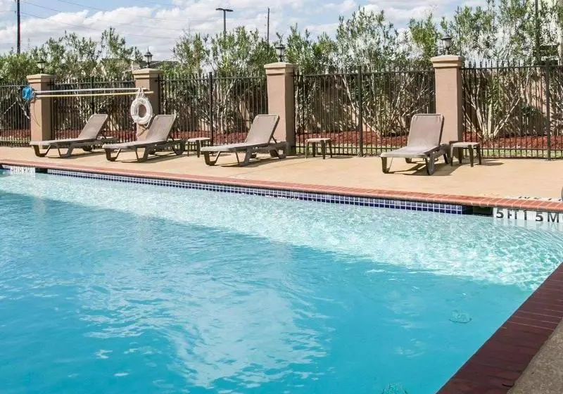 Fotos del hotel Rest Well Inn & Suites:  19