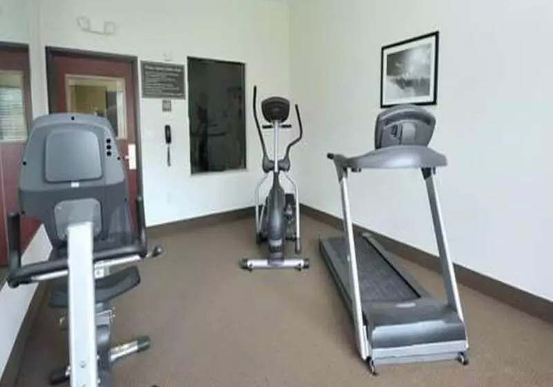 Fotos del hotel Rest Well Inn & Suites:  6