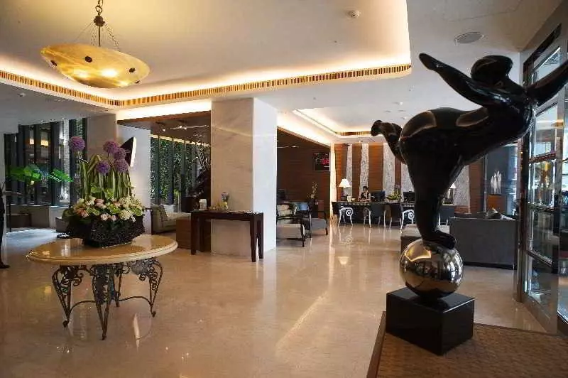 Fotos del hotel Azure Hotel:  2