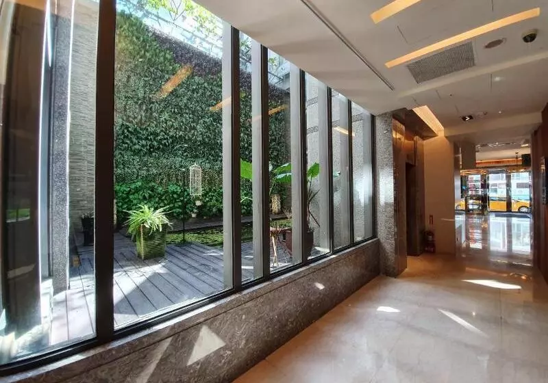 Fotos del hotel Azure Hotel:  7