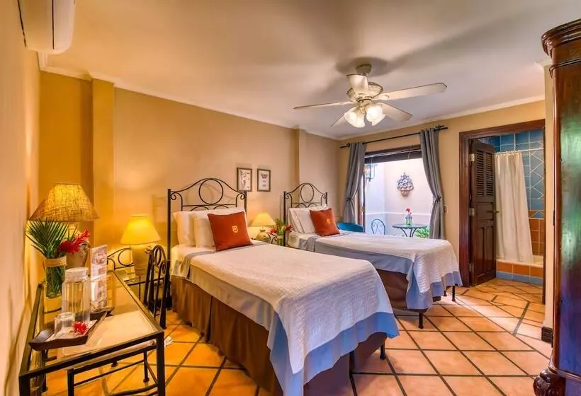 Fotos del hotel Hotel Los Robles:  15