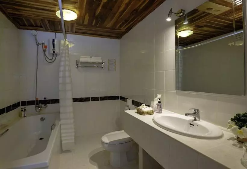 Fotos del hotel Pakse  & Restaurant:  7