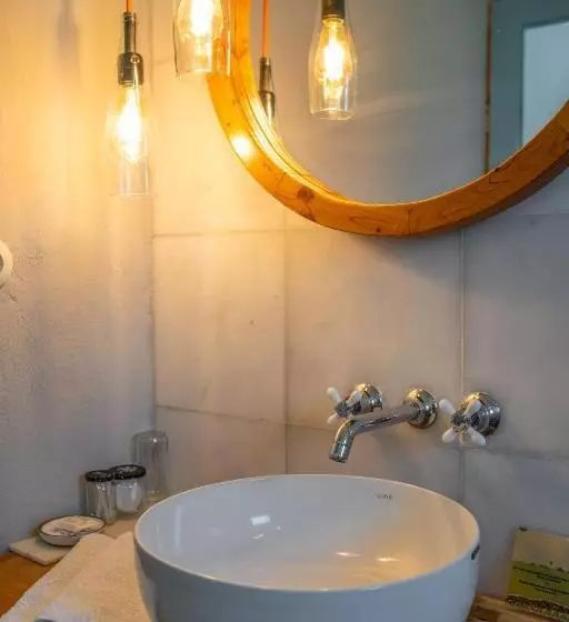 Fotos del hotel Yonca Lodge:  11